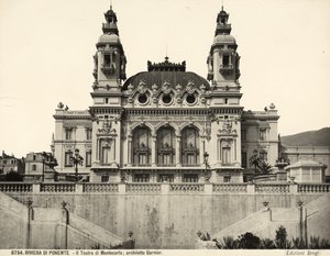 Vista della facciata del Teatro di Montecarlo, progettato da Charles Garnier. Monaco da Giacomo Brogi