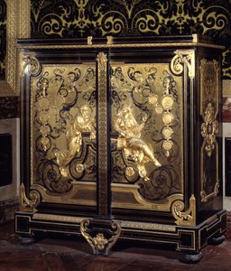 Mobili in stile Reggenza: armadio con monete realizzato da Gilles Marie Oppenord (1672-1742) da Gilles Marie Oppenord