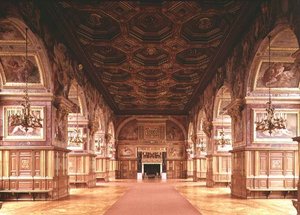 La sala da ballo, o galleria di Enrico II (1519-59) da Gilles and Delorme Le Breton