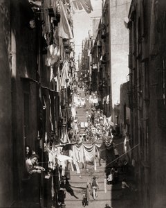 Scena di strada, Napoli, Italia da Giorgio Sommer