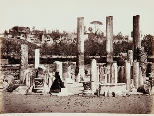 Il Tempio di Serapide a Pozzuoli, Napoli da Giorgio Sommer