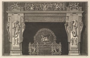 Camino: fregio di trofei e Vittorie alate sul architrave, con cornucopie
