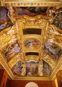 Il soffitto della Salle des Saisons