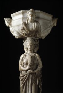 Acquasantiera al pilastro decorata con le tre virtù teologali e una ciotola decorata con i busti delle quattro virtù cardinali (Scultura di Giovanni Pisano)