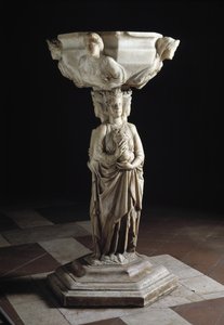 Acquasantiera al pilastro decorato con le tre virtù teologali e la vasca decorata con i busti delle quattro virtù cardinali, XIII secolo da Giovanni Pisano