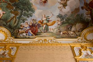 Rappresentazioni del mito di Diana, di Domenico e Giuseppe Valeriani, affresco, soffitto a volta della camera da letto, appartamento del Re, residenza di caccia, di Filippo Juvarra, Stupinigi, Piemonte, Italia da Giuseppe and Valeriani Domenico Valeriani