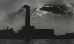 Centrale elettrica sul Tamigi, Londra anni 1950 da Godfrey Macdominic