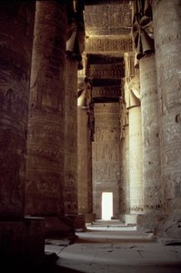 Colonne con teste di Hathor nella Sala Ipostila, c.125 a.C.-60 d.C. da Greco Roman