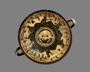 Coppa a figure nere attica decorata con un tondo con testa di Gorgone circondato da sei uomini reclinati che partecipano a un simposio, nello stile del Pittore di Andocide, c.500 a.C.