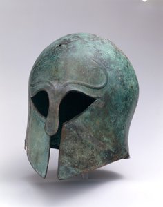 Elmo arcaico in bronzo di tipo corinzio, c.600-575 a.C.