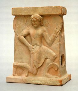 Altare in ceramica con Iris, c.500 a.C. da Greek