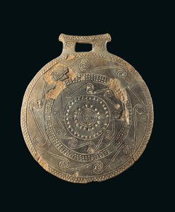 Vaso a padella con spirali e triangoli correnti, da Eubea (Evvoia) Periodo Cicladico Antico I-II, Fase Kampos (2800-2700 a.C.) da Greek