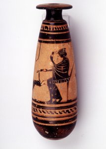 Pittura su vaso: alabastro usato per contenere il profumo: un lato raffigura una donna che gioca con un cerbiatto e tiene un fiore. Il suo cesto per la lana è dietro di lei. 500 a.C. BNF, Ufficio delle Medaglie da Greek
