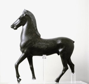 Statuetta in bronzo di un cavallo, fine II-I secolo a.C. da Greek Roman School