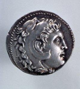 Tetradramma di Alessandro Magno con la testa di Eracle con copricapo di pelle di leone