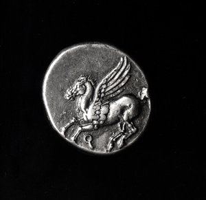 Lato inverso di una moneta raffigurante Pegaso, da Corinto, 700-300 a.C.