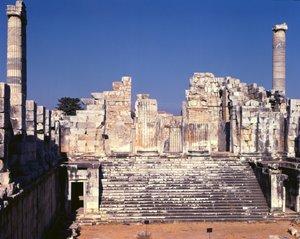 La Grande Scalinata del Tempio di Apollo, c.336 a.C. da Greek School