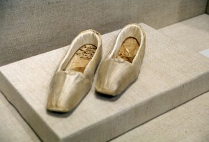 Un paio di scarpe (appartenute alla regina Vittoria 1819-1901)