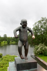 "Sinnatageen" ragazzo arrabbiato, scultura nel Parco Frogner, Oslo, Norvegia