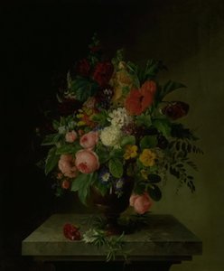 Un vaso con fiori