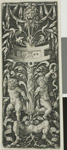 Pannello di ornamento con due ragazzi nudi in piedi sulle gambe di un satiro da Heinrich Aldegrever