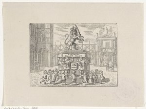 Bambini che danzano in cerchio attorno a un monumento delle Sette Province