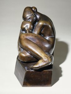 Maternità, concepita nel 1913; fusa nei primi anni 