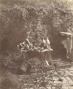 [Natura morta: calderone, brocca e verdure su un tavolo a cavalletto]. da Henri Victor Regnault