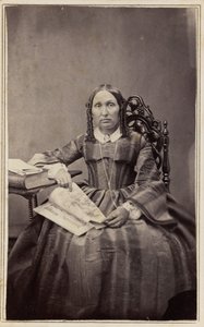 Ritratto di donna, anni 