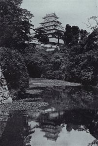 Un Castello Feudale, dal Fossato da Herbert Ponting