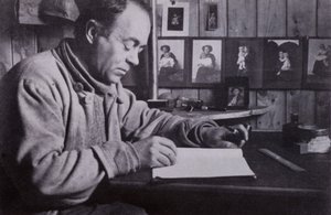 Scott scriveva, pianificava e calcolava al suo piccolo tavolo da Herbert Ponting