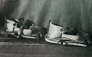 Scarpe da sci per uso con Finnesko, c1910-1913, 1913