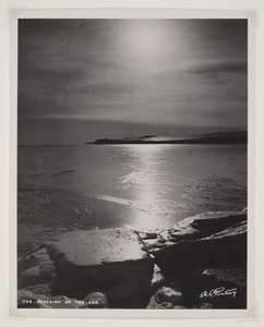 Il congelamento del mare da Herbert Ponting