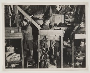 I quartieri durante la spedizione Terra Nova (1910-13) al Polo Sud da Herbert Ponting