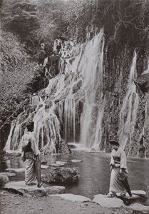 La Cascata dei Gioielli Cadenti a Yumoto da Herbert Ponting