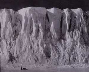 Le mura del Monte Erebus da Herbert Ponting