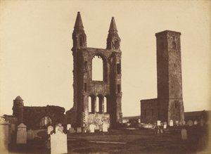 Cattedrale di St. Andrews, timpano orientale e torre di St. Regolo
