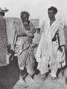 Africa: Uomini Bisharin, deserto nubiano da Hugo Adolf Bernatzik