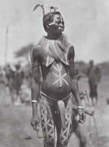 Africa: Donna Nuba con ornamento festivo da Hugo Adolf Bernatzik