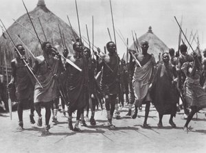 Africa: Guerrieri Shilluk che assaltano la tomba di un capo da Hugo Adolf Bernatzik