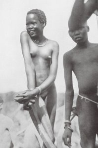 Nuer, ragazza e ragazzo da Hugo Adolf Bernatzik