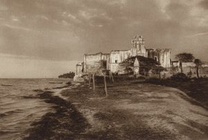 Messico: Campeche, rovine del monastero di San Francisco (foto b/n) da Hugo Brehme