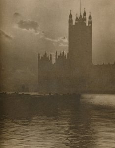 Santuario di pietra che copre il cuore pulsante del Parlamento di Londra, c1935 da Huson