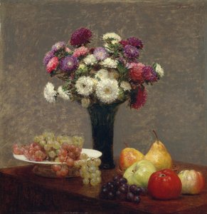 Astri e Frutta su un Tavolo