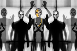 Figure mascherate surreali da Igor Shrayer