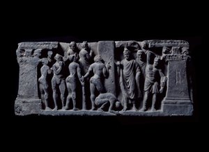 Arte del Gandhara (o Greco-Buddhismo): "Gli arcieri di Devadatta attaccano Gautama" Rilievo della Scuola di Gandhara - 2° al 4° secolo - Museo Indiano, Calcutta India