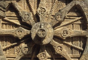 Ruota del carro alla base del Tempio di Surya