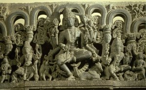 Architrave che raffigura La Trinità: Siva, Brahma e Vishnu, Warangal, Kakatiya da Indian School