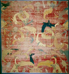Parte di un tappeto con animali fantastici su fondo rosso, Mughal, c.1580-85 da Indian School