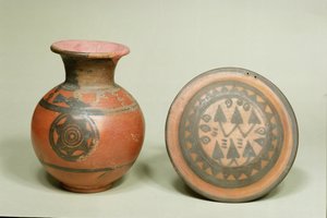 Vaso di terracotta con coperchio, dal Cimitero H a Harappa, Valle dell